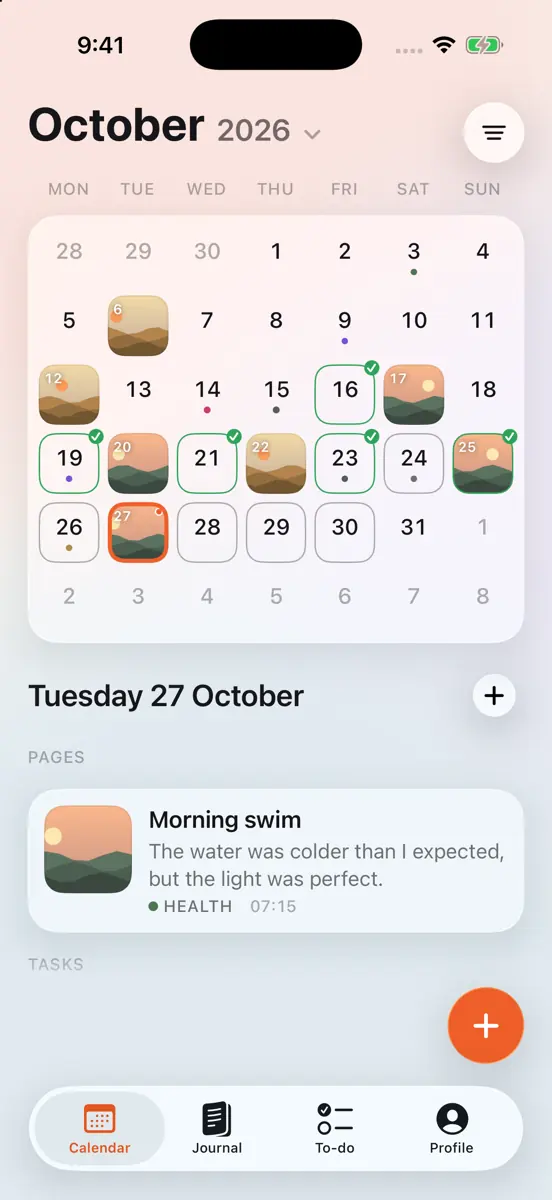 Folio’s calendar for October with photo tiles and dots on the days written about, and the day panel below.